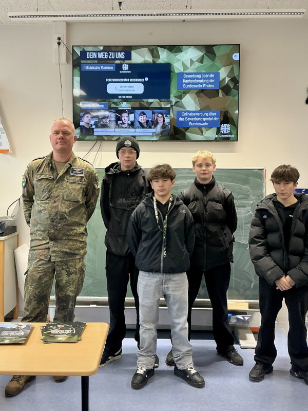 Die SaB hatte Besuch von Herrn Stallmann der Bundeswehrkarriere